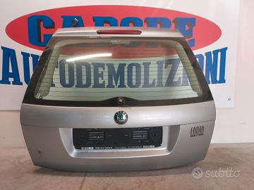 Portellone bagagliaio grigio Skoda Fabia del 2004