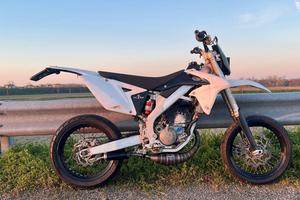 VALENTI SM50 GP 29.6cv