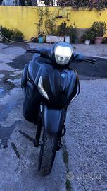 Piaggio Beverly 350 sport