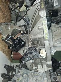 Cambio dacia dokker 1.6 benzina 5 marce