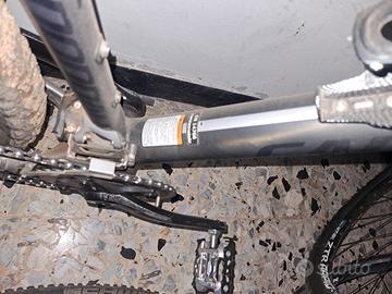 mtb cannondale in carbonio 