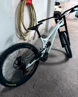 commencal supreme v4 2022 