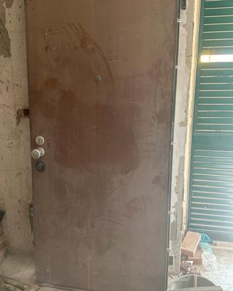 Porta ingresso nuova