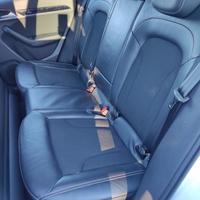 Sedile posteriore AUDI Q3 del 2017