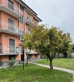 Immobile in asta di 104 m² con 3 locali e box auto