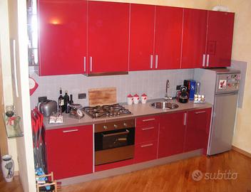 Bilocale via montenero con a/c e cabina armadio