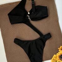 Costume da bagno intero alla moda