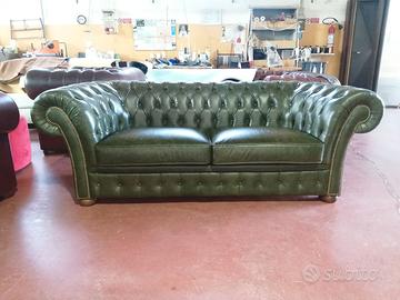 Divano Chesterfield Impero Pelle Verde Vintage
