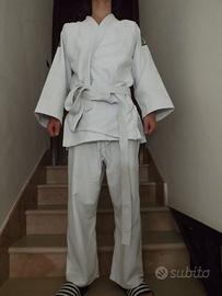 Kimono in cotone taglia M  e paracolpi