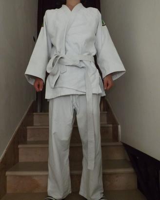 Kimono in cotone taglia M  e paracolpi
