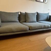 Divano Moroso modello Gentry