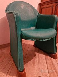 Poltrona in ecopelle