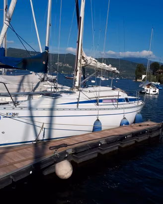 barca a Vela Comet 303