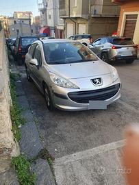 Peugeot 207 in buone condizioni 