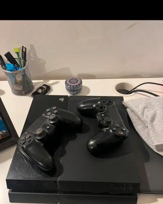 Playstation 4 + giochi e joystick