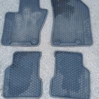 TAPPETINI AUTO SU MISURA