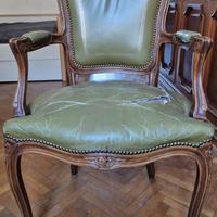 Sedia in stile francese con braccioli