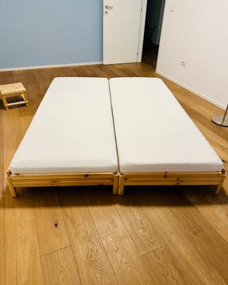 Letti singoli impilabili IKEA con materassi