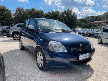 Toyota Yaris 1.0 B Sol '03 - 2002