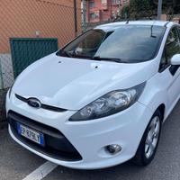 Ford fiesta benzina gpl
