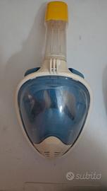 maschera tipo Decathlon snorkeling subacquea 