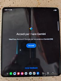 Samsung fold 4 pieghevole  schermo interno macchia