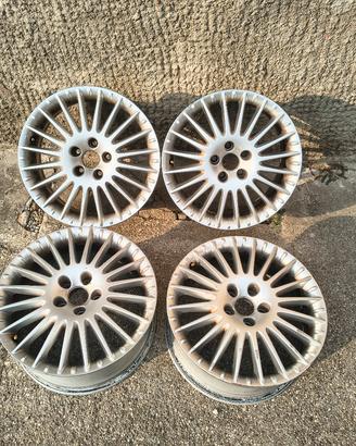 cerchioni lega R17 alfa 159 usati + ruota scorta 