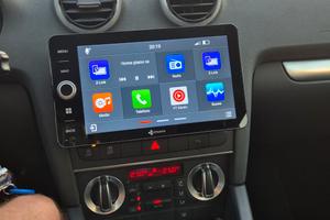 navigatore touchscreen Dynavin 