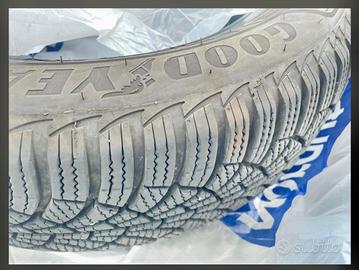 2 Treni Gomme 185/65 R15 (Estive + Invernali)