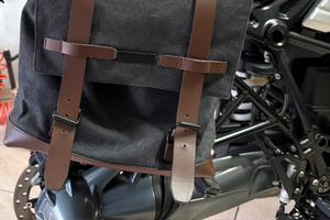 Borsa originale Bmw nine t “edizione in pelle”