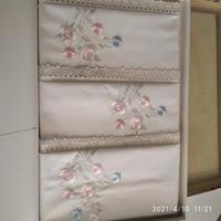 Asciugamani ricamati 