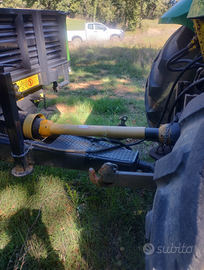 New Holland TL 100 e rimorchio