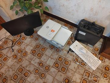 Pc fisso monitor AOC tastiera e mouse e Stampante 