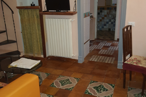 Bilocale semindipendente arredato al centro