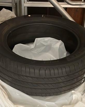 Pneumatici estivi Michelin 195/55 R 16 outside