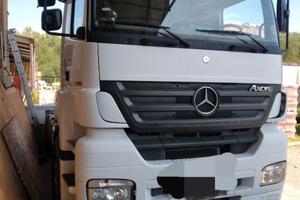 Trattore stradale mercedes