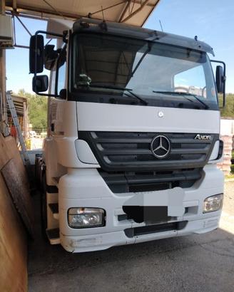 Trattore stradale mercedes