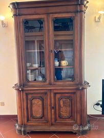 Credenza stile antico