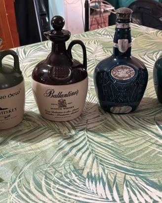 Bottiglie fiaschetti whisky da collezione vuote