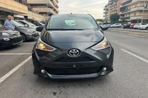 Toyota Aygo 1.0 VVT-i 72 CV 5 porte x-play MMT LED