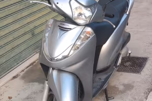 Honda SH 300