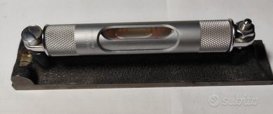 Livella professionale STARRETT con base