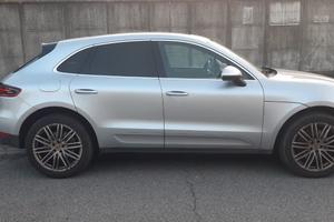 PORSCHE Macan - 2018