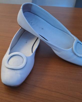 Ballerine bianche eleganti in vera pelle quadrate