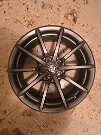Cerchi in lega originali Alfa Romeo 17 pollici