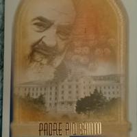 Francobolli e pieghevole - Padre Pio Santo
