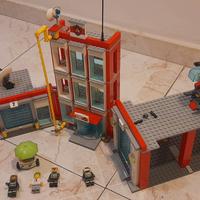 LEGO 60110 - CASERMA DEI POMPIERI - usato incomple