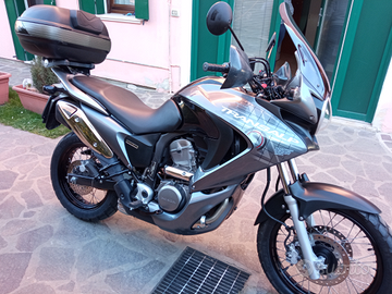 Moto honda 700 transalp