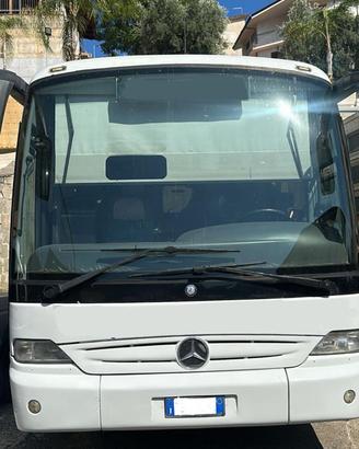 Mercedes Benz Tourino