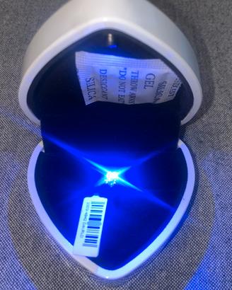 Anello solitario con brillante